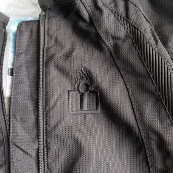 ICON Merc Black Armor Asphalt Tech Moto Jacket - Picture 5 of 8